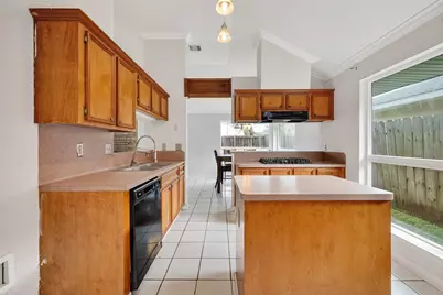 15910 Mission Village Drive, Houston, TX 77083 - Photo 27