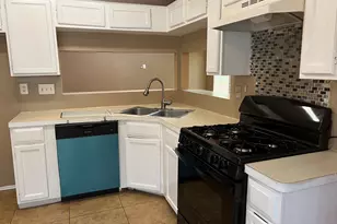 6106 Quiet Village Ct, Houston, TX 77053 - Photo 13