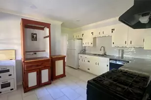 3720 Bryan Dr, Beaumont, TX 77707 - Photo 5