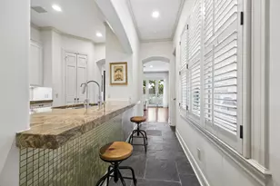 2207 Dunraven Ln, Houston, TX 77019 - Photo 9