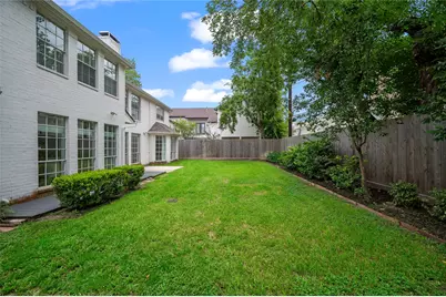 4006 Chatham Lane, Houston, TX 77027 - Photo 31