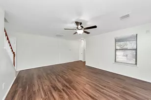 2610 Skyview Shadows Ct, Houston, TX 77047 - Photo 7