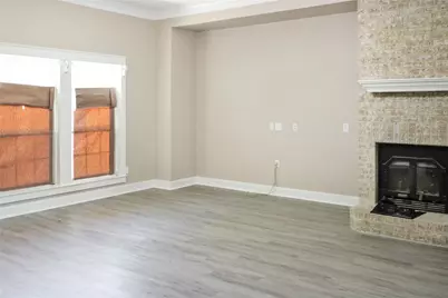 201 E Ward Drive, Robinson, TX 76706 - Photo 7