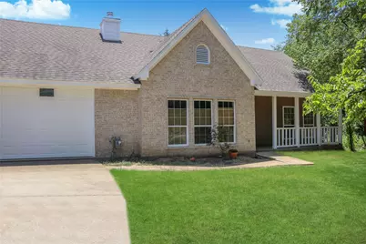 201 E Ward Drive, Robinson, TX 76706 - Photo 1