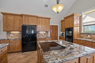 3998 County Rd 612, Angleton, TX 77515 - Photo 17