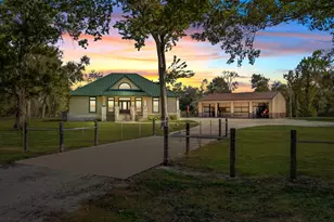 3998 County Rd 612, Angleton, TX 77515 - Photo 1