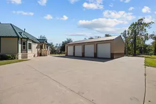 3998 County Rd 612, Angleton, TX 77515 - Photo 37