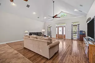 3998 County Rd 612, Angleton, TX 77515 - Photo 9