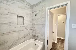 1827 Neuman St, La Marque, TX 77568 - Photo 15