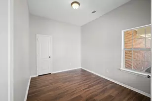 444 Decoster Blvd, Alvin, TX 77511 - Photo 5