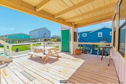 922 Seashell Drive, Freeport, TX 77541 - Photo 11