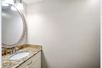 10011 Knoboak Drive #50, Houston, TX 77080 - Photo 9