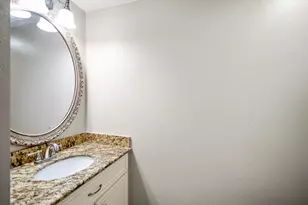 10011 Knoboak Dr, Houston, TX 77080 - Photo 9
