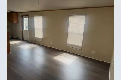 601 Clear Lake Road #B, Highlands, TX 77562 - Photo 7