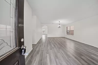 1318 Hawks Nest Drive, Houston, TX 77067 - Photo 3