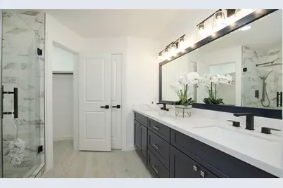 8518 Furlong Lane, Houston, TX 77071 - Photo 23