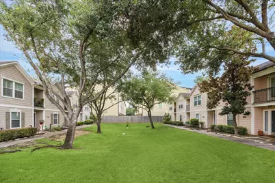 1138 W 25th Street #F, Houston, TX 77008 - Photo 19