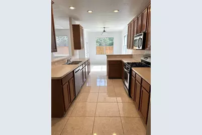 11347 Sandstone Canyon Drive, Humble, TX 77396 - Photo 11