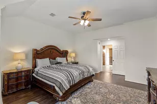 723 Avery Dr, Sugar Land, TX 77479 - Photo 15