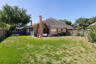 723 Avery Dr, Sugar Land, TX 77479 - Photo 23