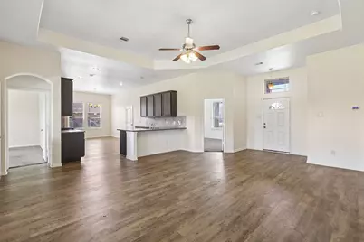 100 Jessica Drive, Dayton, TX 77535 - Photo 5