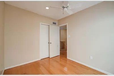 5230 Woodlawn Place, Bellaire, TX 77401 - Photo 27