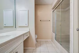 5230 Woodlawn Pl, Bellaire, TX 77401 - Photo 31