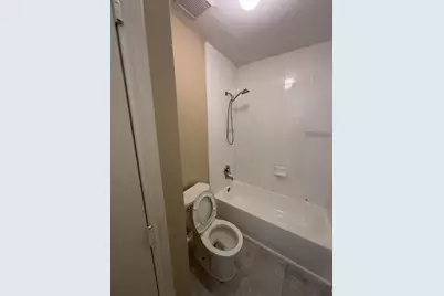 16410 Amy Ridge Road, Houston, TX 77053 - Photo 11