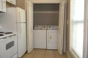 2423 Avenue L, Galveston, TX 77550 - Photo 9