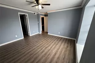 12100 Overbrook Ln, Houston, TX 77077 - Photo 9