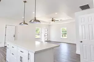 2515 11th St, Hempstead, TX 77445 - Photo 11