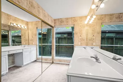 22 S Rain Forest Court, The Woodlands, TX 77380 - Photo 19