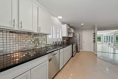 5616 Pine Street, Houston, TX 77081 - Photo 5
