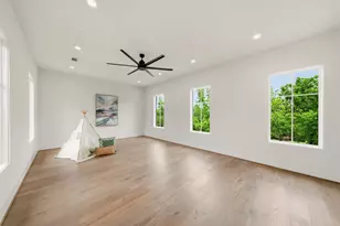 2015 Harvard St, Houston, TX 77008 - Photo 23