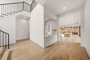 2015 Harvard St, Houston, TX 77008 - Photo 9