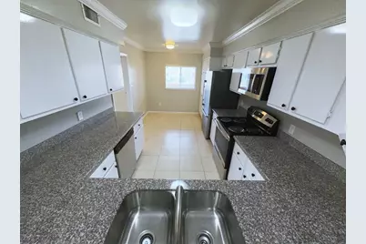 2210 Dorrington Street #306, Houston, TX 77030 - Photo 5