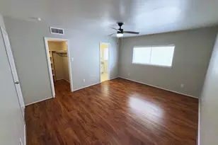 2210 Dorrington St, Houston, TX 77030 - Photo 9
