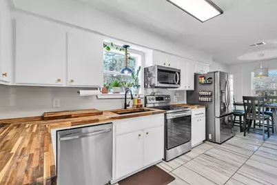 16107 Walnut Springs Lane, Magnolia, TX 77355 - Photo 17