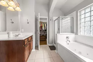 9111 Stoneleigh Dr, Sugar Land, TX 77479 - Photo 23