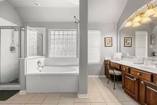 9111 Stoneleigh Dr, Sugar Land, TX 77479 - Photo 21