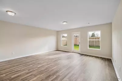 164 Red Clover, Livingston, TX 77351 - Photo 3