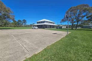 5100 Warpath St, Alvin, TX 77511 - Photo 7