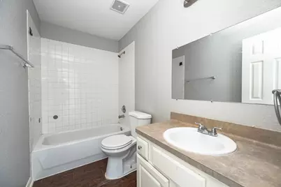 220 Kellyn Court, Conroe, TX 77306 - Photo 19