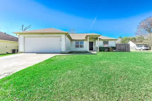 220 Kellyn Ct, Conroe, TX 77306 - Photo 1