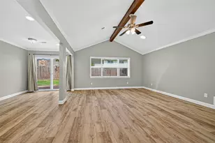 3019 Jenny Dr, Sugar Land, TX 77479 - Photo 3