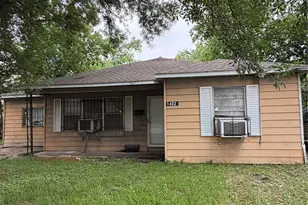 1403 Allen Genoa Rd, Pasadena, TX 77502 - Photo 1