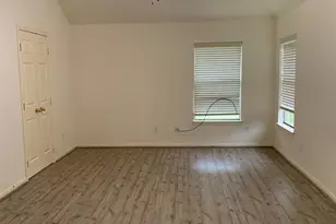12918 Stratford Mill Ln, Sugar Land, TX 77498 - Photo 9