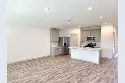 7738 Robert Lane, Rosharon, TX 77583 - Photo 5
