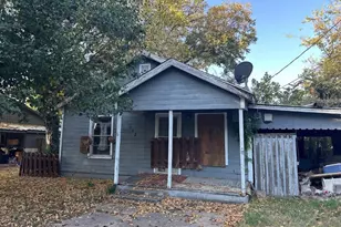 1426 S Austin St, Sherman, TX 75090 - Photo 7