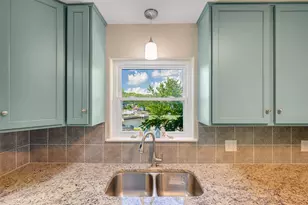23340 3 Points Dr, Berryville, TX 75763 - Photo 15